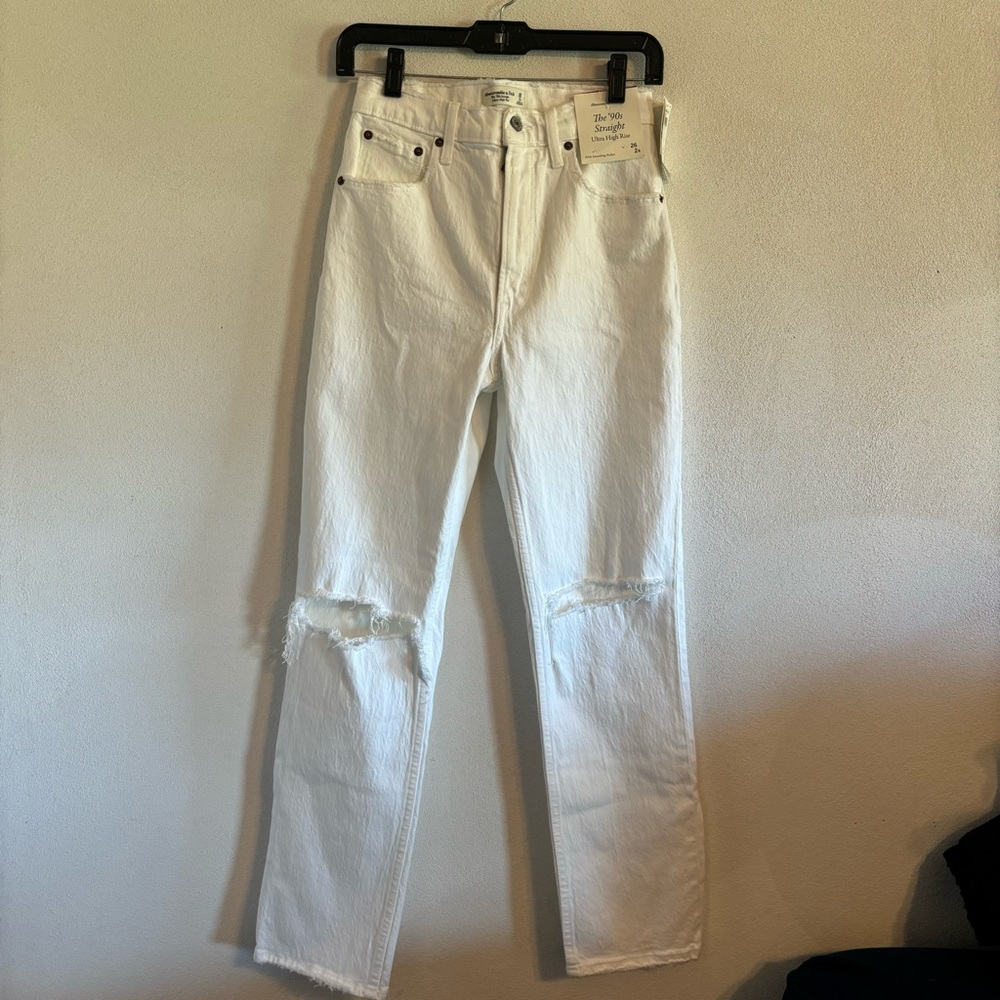 NWT Abercrombie & Fitch The 90s Ultra High Rise Straight Jeans